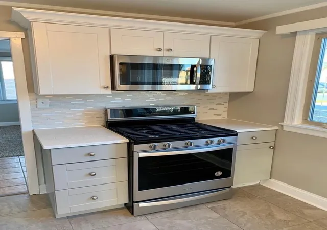 Photo 4 of Single family home for sale at 3404 Scott St, Franklin Park, IL 60131 | MLS# 12793668 | Listing updated on 2026-10-29