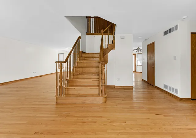 Photo 4 of Single family home for sale at 17835 Howe Ave, Homewood, IL 60430 | MLS# 12793682 | Listing updated on 2026-10-27