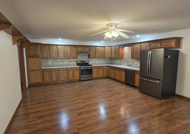 Photo 2 of Single family home for sale at 404 W 15th Street, Rock Falls, IL 61071 | MLS# 12793717 | Listing updated on 2026-10-27