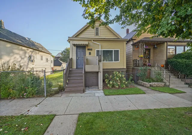 Single family home for sale at 10243 S Ave M, Chicago, IL 60617 | MLS# 12793726