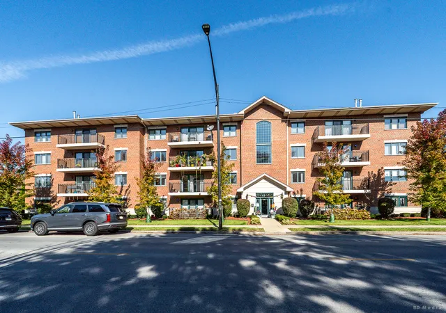 Listing Photo 1 - Condo for sale in building located at 3730 W 111Th St, Chicago, IL 60655 - Unit #202