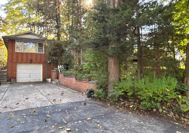 Single family home for sale at 2121 Fairview Ave, Fox River Grove, IL 60021 | MLS# 12793762