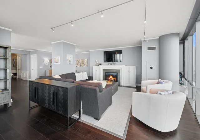Photo 3 of Condo for sale at 450 E Waterside Dr #1302, Chicago, IL 60601 | MLS# 12793788 | Listing updated on 2026-10-30
