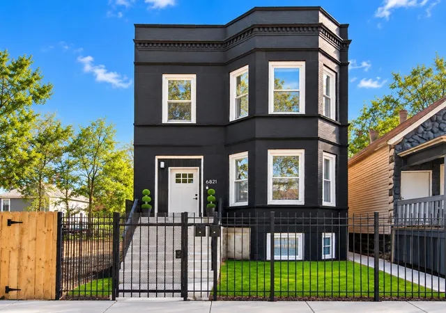 Multi family home for sale at 6821 S Justine St, Chicago, IL 60636 | MLS# 12793827