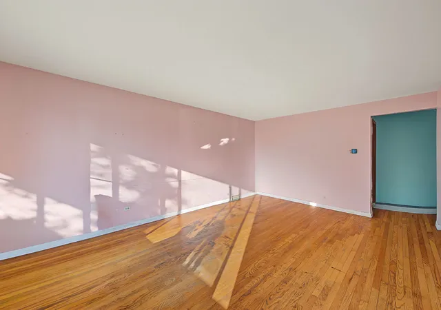 Photo 4 of Single family home for sale at 445 Manistee Ave, Calumet City, IL 60409 | MLS# 12793853 | Listing updated on 2026-10-27