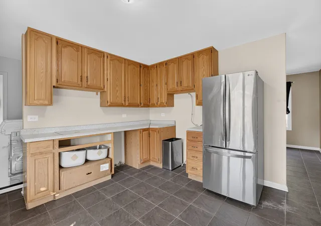 Photo 2 of Single family home for sale at 436 Fenton Ave, Romeoville, IL 60446 | MLS# 12793875 | Listing updated on 2026-10-29