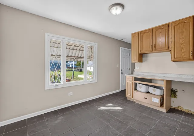 Photo 4 of Single family home for sale at 436 Fenton Ave, Romeoville, IL 60446 | MLS# 12793875 | Listing updated on 2026-10-29