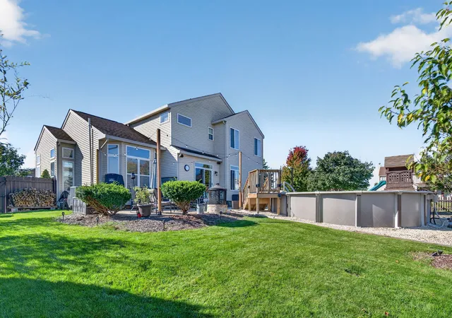 Photo 2 of Single family home for sale at 25856 S Yellow Pine Dr, Channahon, IL 60410 | MLS# 12793891 | Listing updated on 2026-10-29