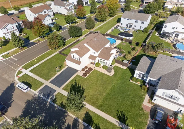 Photo 4 of Single family home for sale at 25856 S Yellow Pine Dr, Channahon, IL 60410 | MLS# 12793891 | Listing updated on 2026-10-29