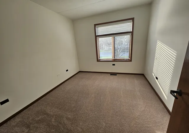Photo 4 of Condo for sale at 18433 Pine Cone Dr #2, Tinley Park, IL 60477 | MLS# 12793897 | Listing updated on 2026-10-28