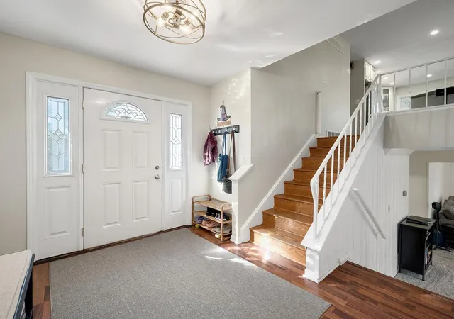 Photo 2 of Single family home for sale at 21w040 Kensington Rd, Lombard, IL 60148 | MLS# 12793925 | Listing updated on 2026-10-28