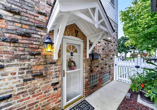 Photo 1 of Single family home for sale at 5407 N Mont Clare Ave, Chicago, IL 60656 | MLS# 12793946 | Listing updated on 2026-10-28
