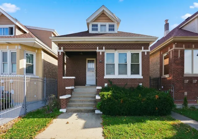 Photo 1 of Single family home for sale at 5311 S Homan Ave, Chicago, IL 60632 | MLS# 12793950 | Listing updated on 2026-10-29