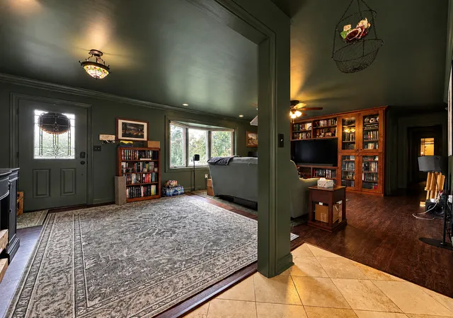 Photo 3 of Single family home for sale at 1049 Glen Ave, Marseilles, IL 61341 | MLS# 12793987 | Listing updated on 2026-10-28