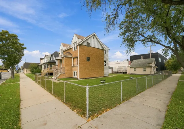 Photo 3 of Land for sale at 4337 N Cicero Ave, Chicago, IL 60641 | MLS# 12793989 | Listing updated on 2026-10-27