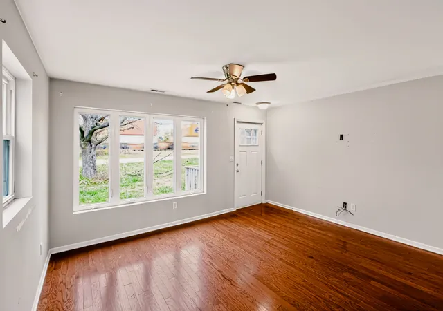 Photo 3 of Single family home for sale at 2410 Emlong St, Joliet, IL 60435 | MLS# 12793998 | Listing updated on 2026-10-28