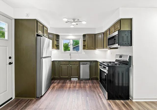 Photo 4 of Single family home for sale at 26979 N Ada St, Wauconda, IL 60084 | MLS# 12794020 | Listing updated on 2026-10-28