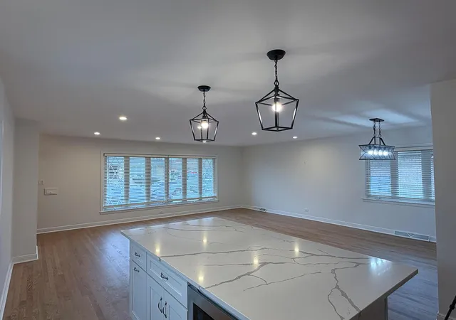 Photo 4 of Single family home for sale at 5129 N Chester Ave, Chicago, IL 60656 | MLS# 12794031 | Listing updated on 2026-10-28