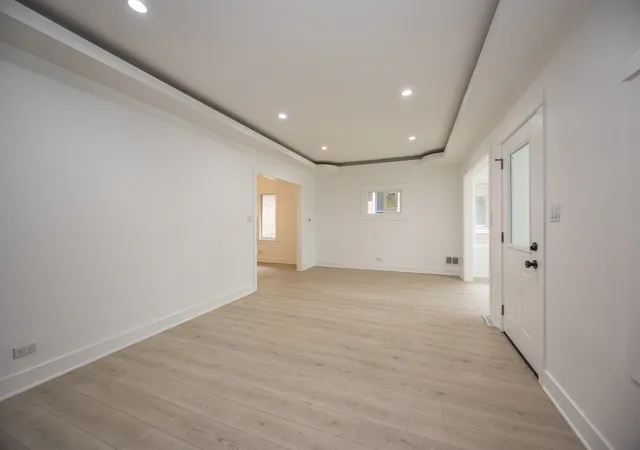 Photo 3 of Single family home for sale at 7617 S Crandon Ave, Chicago, IL 60649 | MLS# 12794050 | Listing updated on 2026-10-28