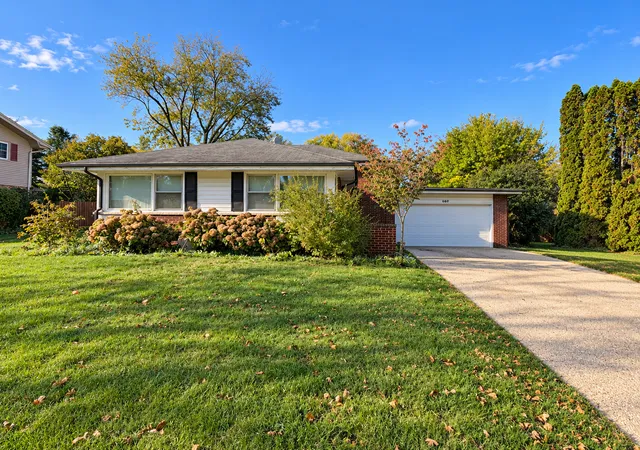 Single family home for sale at 460 N Macarthur Dr, Palatine, IL 60074 | MLS# 12794065