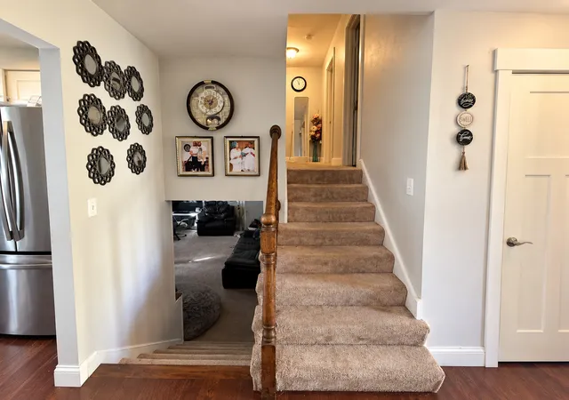 Photo 3 of Single family home for sale at 460 N Macarthur Dr, Palatine, IL 60074 | MLS# 12794065 | Listing updated on 2026-10-26