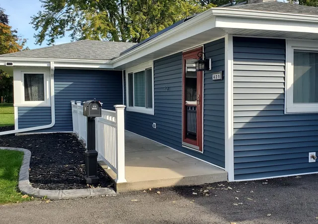 Photo 1 of Single family home for sale at 421 View St, Ottawa, IL 61350 | MLS# 12794070 | Listing updated on 2026-10-28