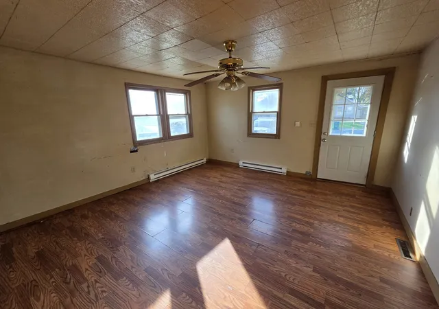 Photo 3 of Single family home for sale at 603 E 5th Street, Rock Falls, IL 61071 | MLS# 12794075 | Listing updated on 2026-10-27