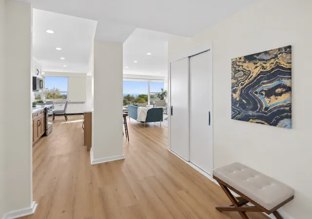 Photo 2 of Condo for sale at 3180 N Lake Shore Dr #6E, Chicago, IL 60657 | MLS# 12794082 | Listing updated on 2026-10-27