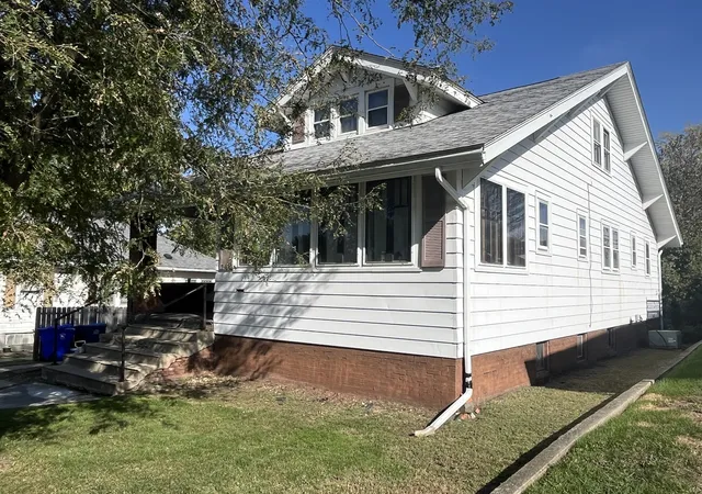 Photo 1 of Single family home for sale at 726 Morton Ave, Kewanee, IL 61443 | MLS# 12794102 | Listing updated on 2026-10-26