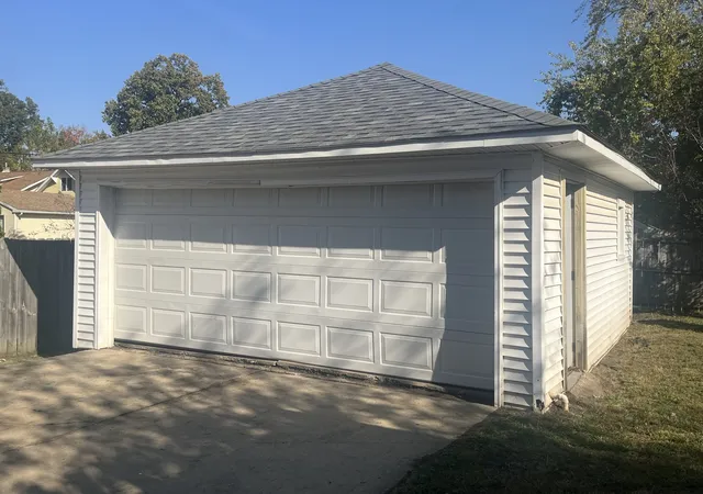 Photo 2 of Single family home for sale at 726 Morton Ave, Kewanee, IL 61443 | MLS# 12794102 | Listing updated on 2026-10-26