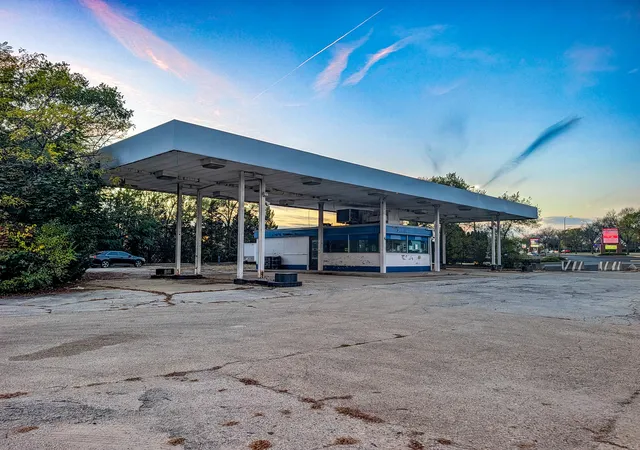 Photo 1 of Land for sale at 410 N Northwest Hwy, Palatine, IL 60067 | MLS# 12794130 | Listing updated on 2026-10-27