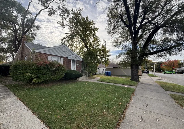 Photo 2 of Single family home for sale at 8245 S California Ave, Chicago, IL 60652 | MLS# 12794160 | Listing updated on 2026-10-30