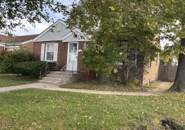 Photo 3 of Single family home for sale at 8245 S California Ave, Chicago, IL 60652 | MLS# 12794160 | Listing updated on 2026-10-30
