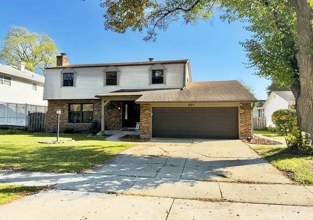 Photo 1 of Single family home for sale at 871 Cambridge Dr, Buffalo Grove, IL 60089 | MLS# 12794177 | Listing updated on 2026-10-30