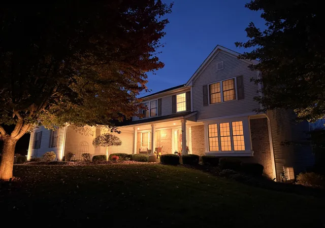 Photo 2 of Single family home for sale at 808 Boulder Ridge, Belvidere, IL 61008 | MLS# 12794194 | Listing updated on 2026-10-28
