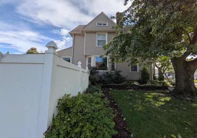 Photo 1 of Single family home for sale at 6917 34th Street, Berwyn, IL 60402 | MLS# 12794200 | Listing updated on 2026-10-29