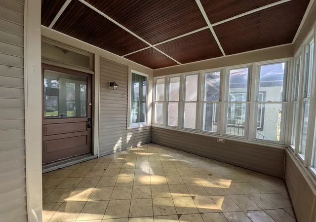 Photo 4 of Single family home for sale at 6917 34th Street, Berwyn, IL 60402 | MLS# 12794200 | Listing updated on 2026-10-29