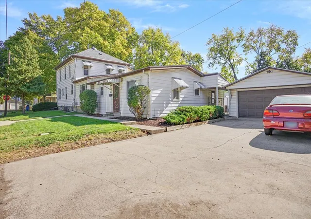 Photo 4 of Multi family home for sale at 210 W Sherman Ave, Pontiac, IL 61764 | MLS# 12794224 | Listing updated on 2026-10-28