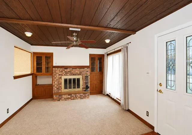 Photo 1 of Single family home for sale at 410 Cedarcrest Dr, Streamwood, IL 60107 | MLS# 12794227 | Listing updated on 2026-10-29