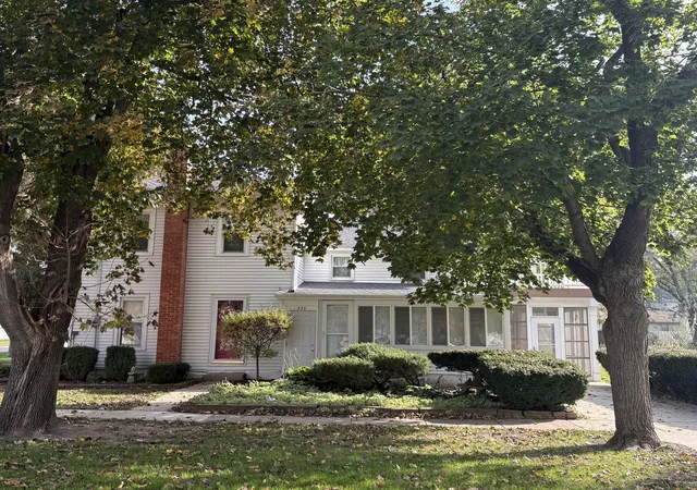 Photo 2 of Single family home for sale at 220 S Barr St, Sheridan, IL 60551 | MLS# 12794230 | Listing updated on 2026-10-27