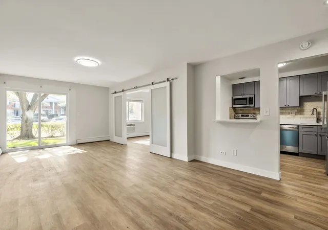 Photo 2 of Condo for sale at 2311 S Goebbert Rd #B103, Arlington Heights, IL 60005 | MLS# 12794234 | Listing updated on 2026-10-28