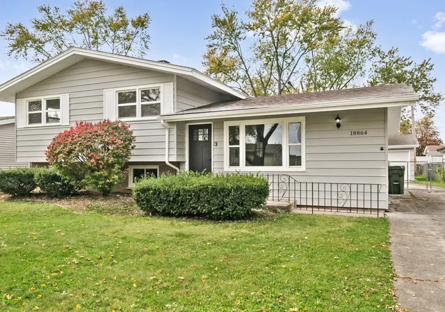 Single family home for sale at 18864 Greenbay Ave, Lansing, IL 60438 | MLS# 12794243