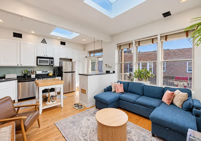 Photo 1 of Condo for sale at 835 W Lawrence Ave #3S, Chicago, IL 60640 | MLS# 12794249 | Listing updated on 2026-10-28
