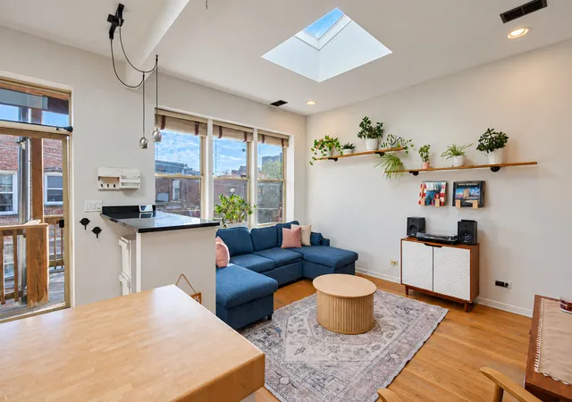 Photo 3 of Condo for sale at 835 W Lawrence Ave #3S, Chicago, IL 60640 | MLS# 12794249 | Listing updated on 2026-10-28