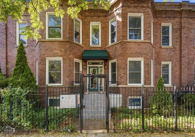 Condo for sale at 2440 N Linden Pl #1, Chicago, IL 60647 | MLS# 12794265