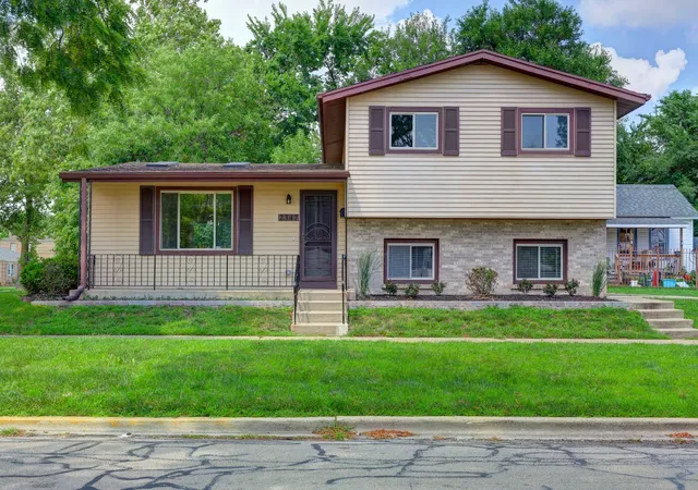 Single family home for sale at 2347 S 17th Avenue, Broadview, IL 60155 | MLS# 12794272