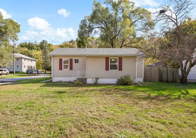 Photo 1 of Single family home for sale at 216 3rd Avenue, Hampton, IL 61256 | MLS# 12794273 | Listing updated on 2026-10-28