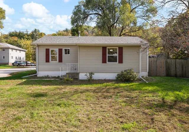 Photo 2 of Single family home for sale at 216 3rd Avenue, Hampton, IL 61256 | MLS# 12794273 | Listing updated on 2026-10-28