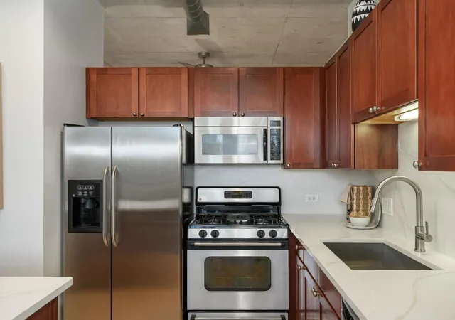 Photo 4 of Condo for sale at 720 N Larrabee St #903, Chicago, IL 60654 | MLS# 12794298 | Listing updated on 2026-10-29