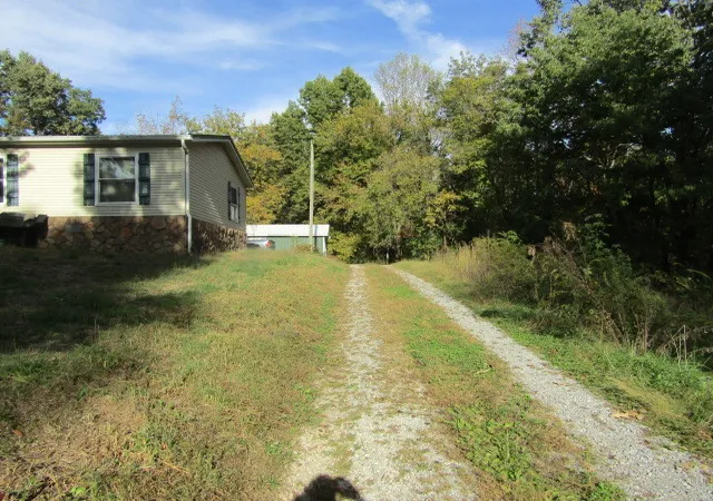 Photo 2 of Single family home for sale at 2100 Highway 1, Elizabethtown, IL 62931 | MLS# 12794333 | Listing updated on 2026-10-26